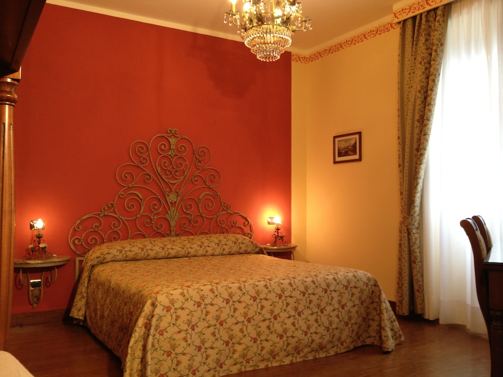 Hotel Du Lac Menaggio — Menaggio — photo 4