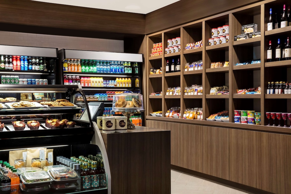 DoubleTree by Hilton Hotel Miami Airport & Convention Center - photo 72