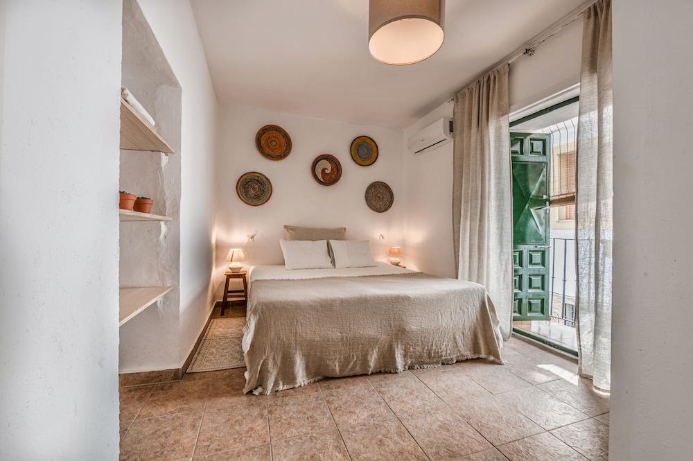 Encanto Guesthouse — 4-Star Luxury Hotel in Canillas De Aceituno, Spain