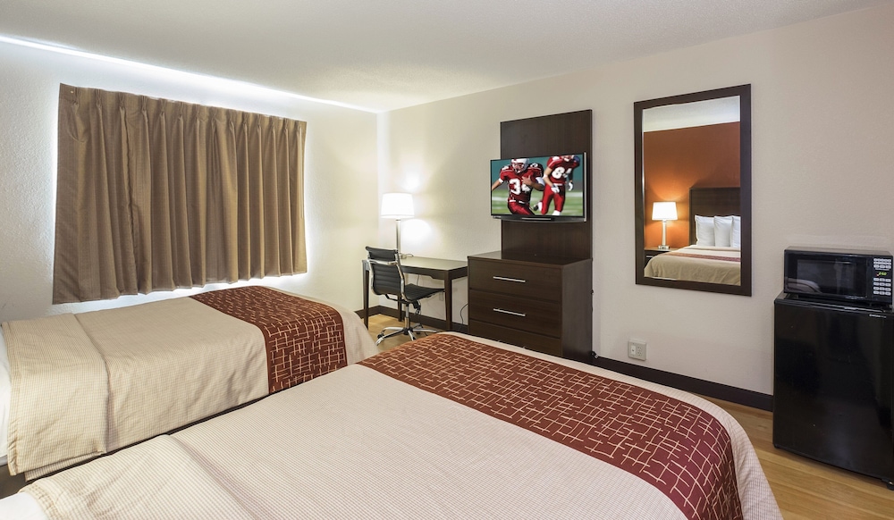 Red Roof Inn Columbus Ohio State Fairgrounds - photo 11