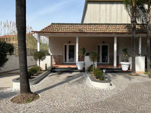 Villa Donnarumma — 4-Star Luxury Hotel in Castellammare Di Stabia, Italy