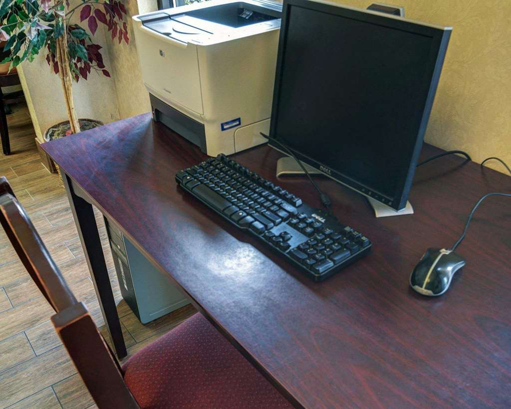 Quality Inn & Suites Pine Bluff - photo 18