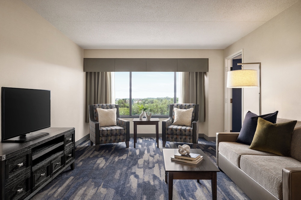 Crowne Plaza Auburn Hills by IHG - photo 14