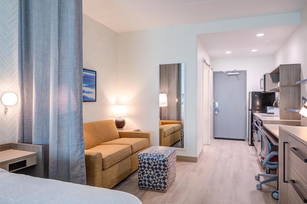 Home2 Suites by Hilton Smithfield Selma - photo 26