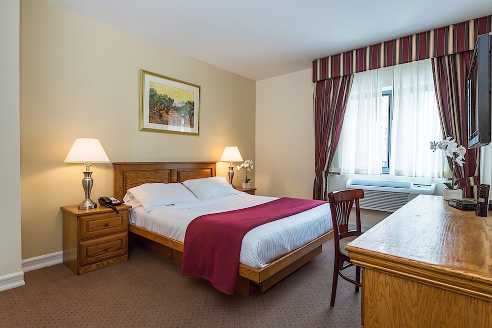 Chelsea Savoy Hotel - photo 7