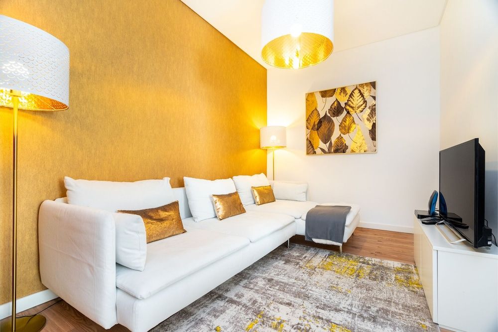 WHome Golden Premium Apartment