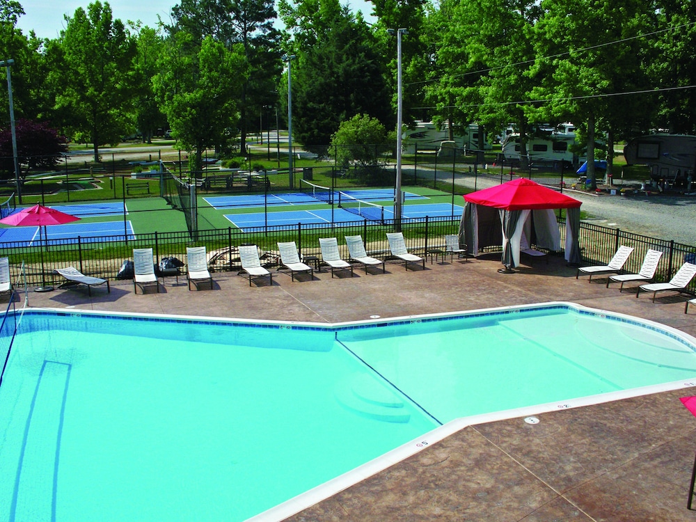 Chesapeake Bay RV Resort Thousand Trails Campground - photo 20