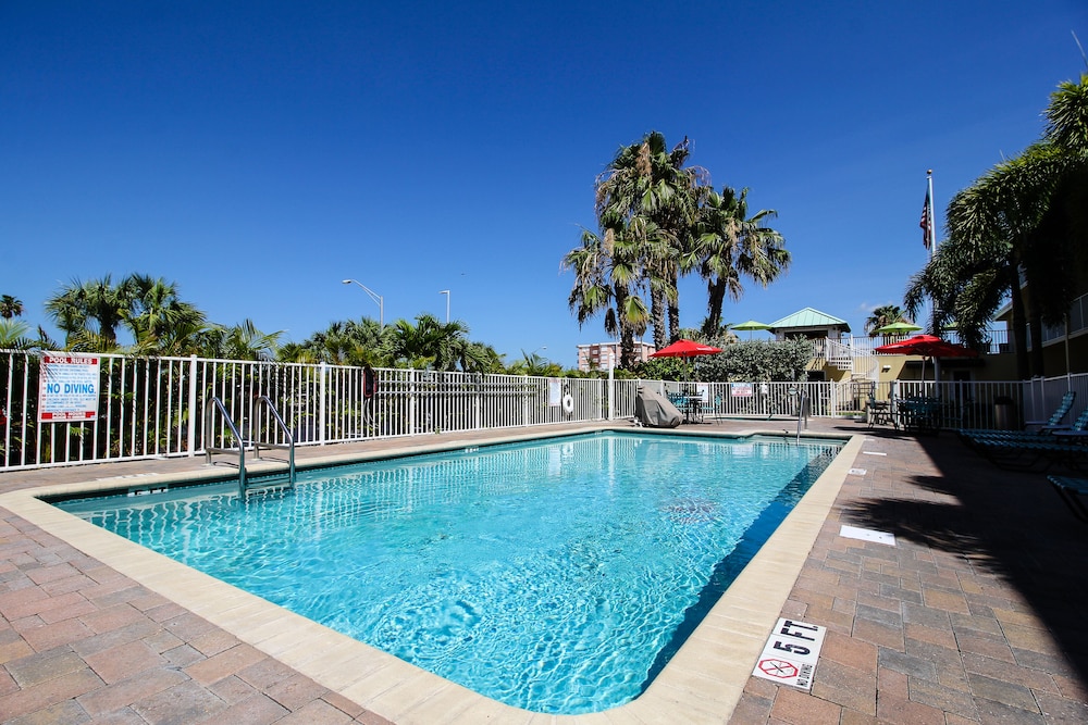 Treasure Island Hotel and Marina - photo 23