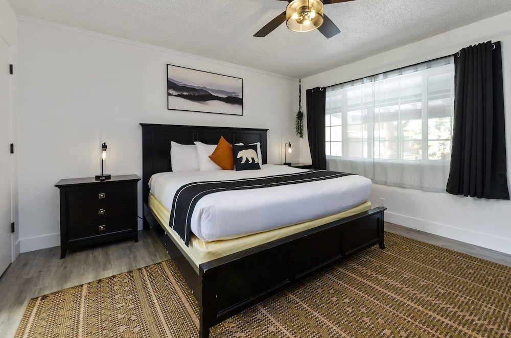 The Jeffrey Hotel - photo 36