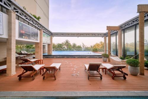 S Lux Apartment Starcity with Sea View — 4-Star Luxury Hotel in Nha Trang, Vietnam