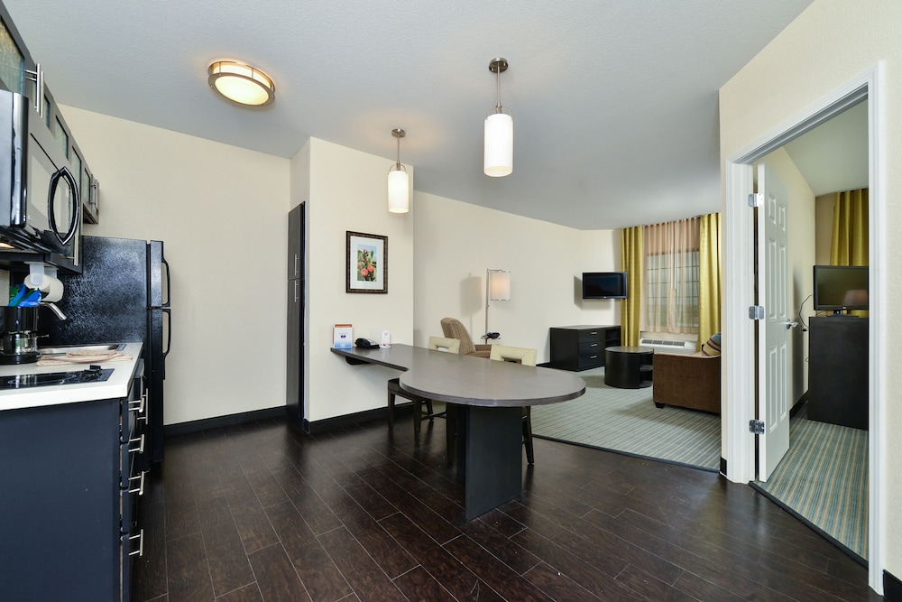 Candlewood Suites Monahans by IHG - photo 21