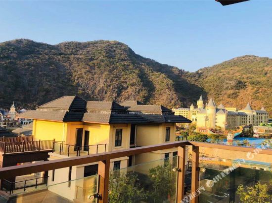 The beauty of hot spring in Yingde Olympic Park in Yingcheng, People's Republic of China