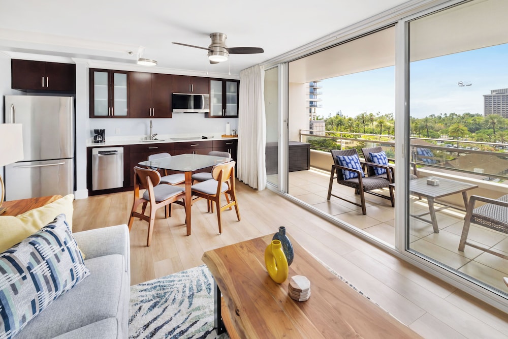 Regency on Beachwalk Waikiki by OUTRIGGER - photo 50
