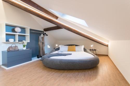 Aqualago casa vacanze Suite — 4-Star Luxury Hotel in Verbania, Italy