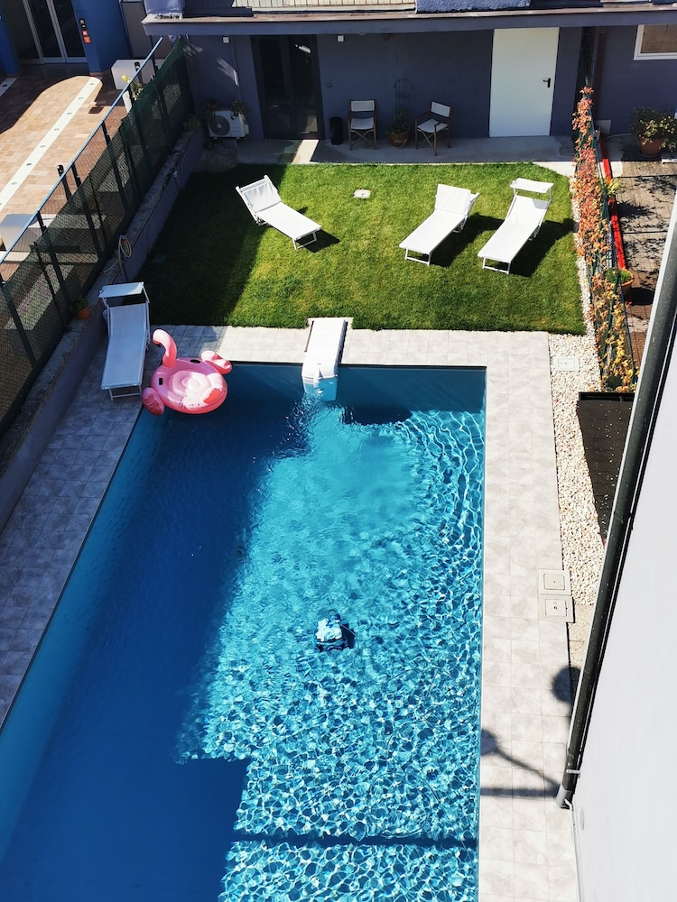 Locazione Turistica Dal Degan — 4-Star Luxury Hotel in San Bonifacio, Italy