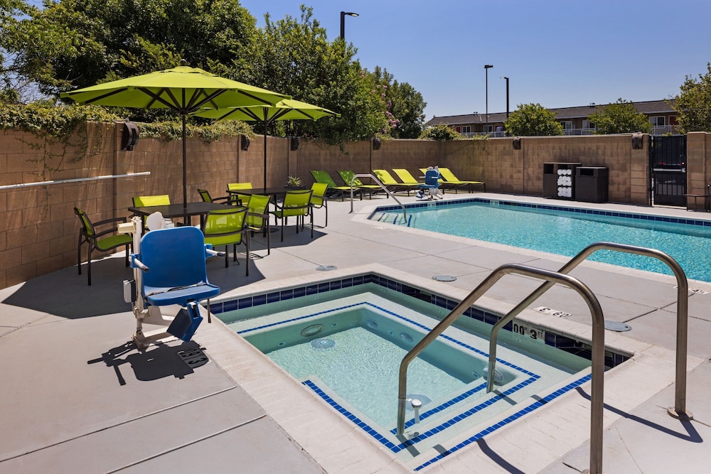 SpringHill Suites by Marriott Turlock - photo 29