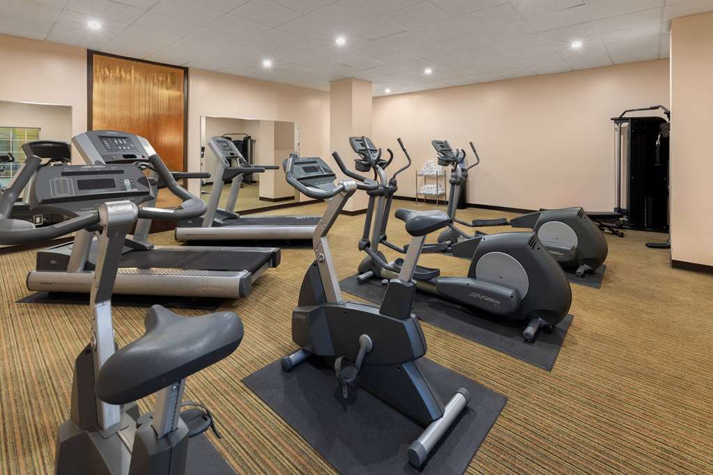 La Quinta Inn & Suites by Wyndham San Antonio Medical Ctr NW - photo 22