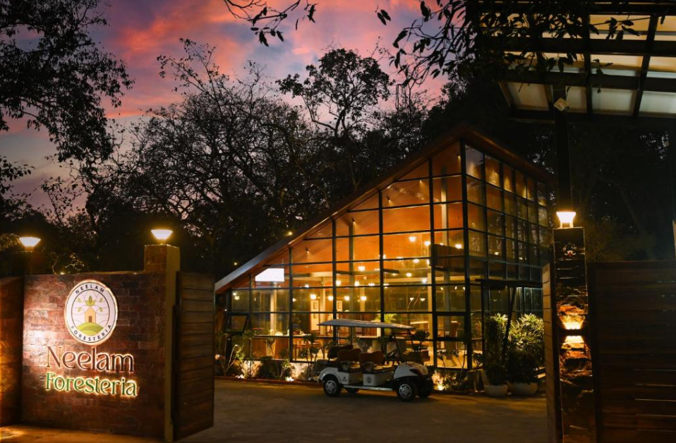 Neelam Foresteria Resort — Pachmarhi