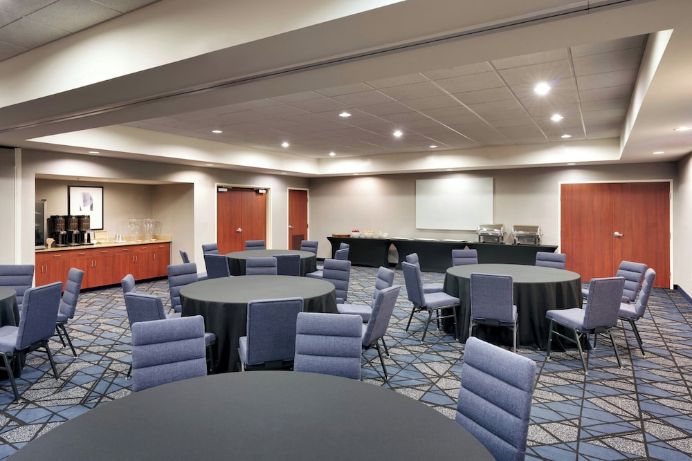 Courtyard by Marriott Houston NASA Clear Lake - photo 37