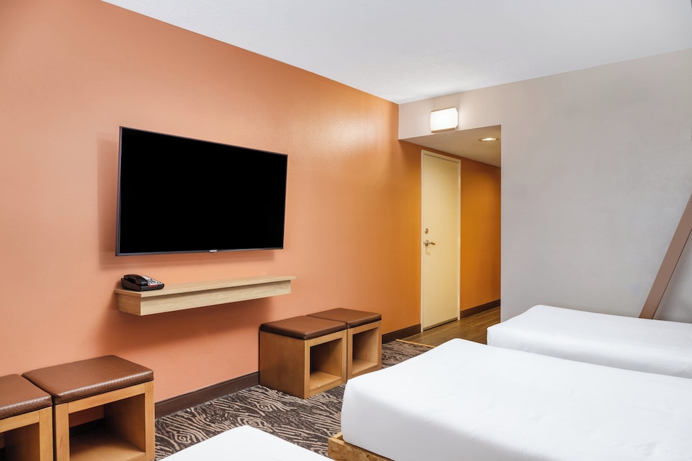 Rising Star Sports Ranch Resort - photo 18