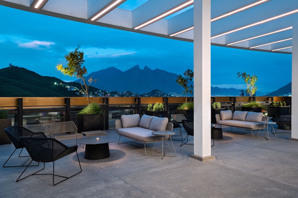 Sundeck