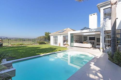 Sunset Spring Villa