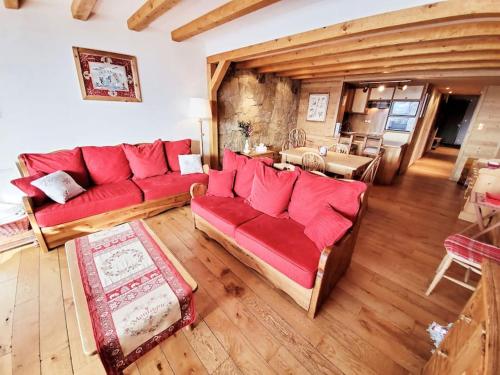 60m2 Cœur Station Esprit Montagne Et Skis Aux Pieds in Huez, France