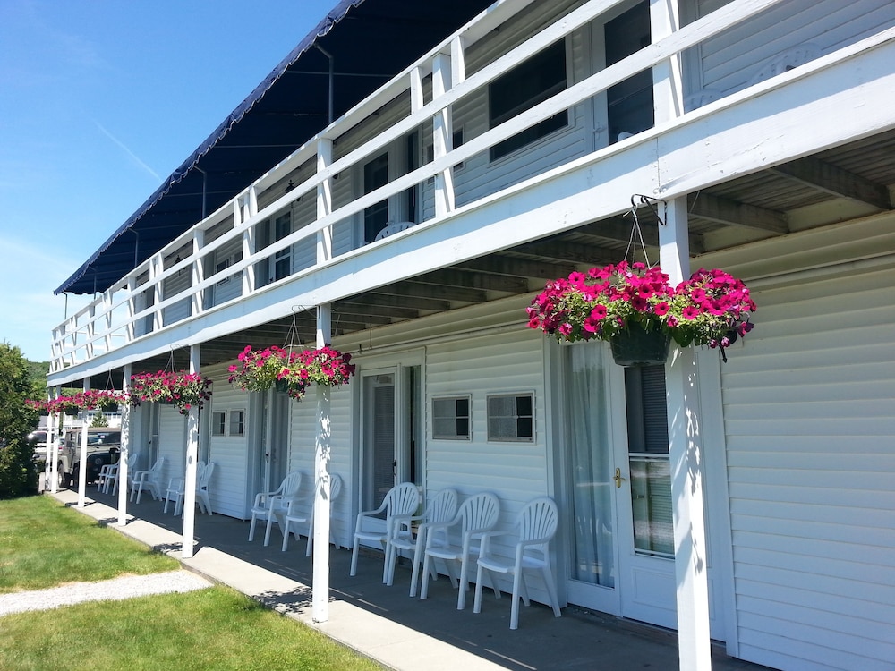 Boothbay Harbor Inn - photo 91