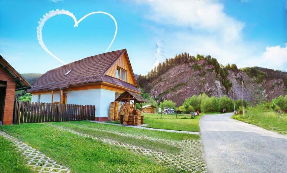 Chata u pltníka Paľka in Unknown City, Slovakia