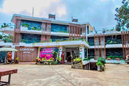 Hotel & Homestay Long Vũ Măng Đen in Kon Tum, Vietnam