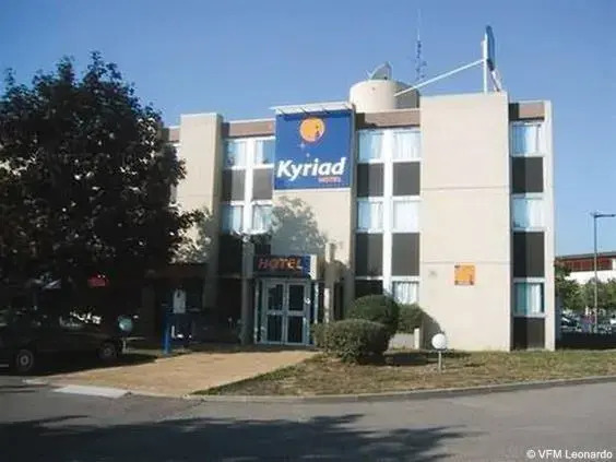 Kyriad Lyon Vaulx en Velin — hotel in Vaulx-En-Velin