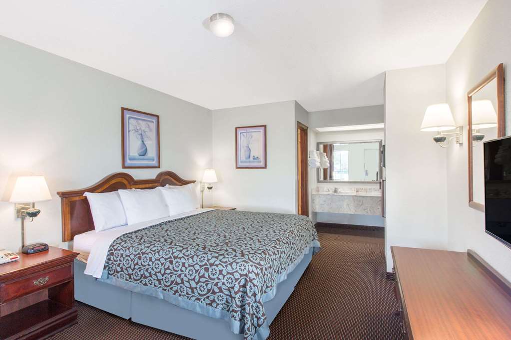 Days Inn by Wyndham West Point - photo 12