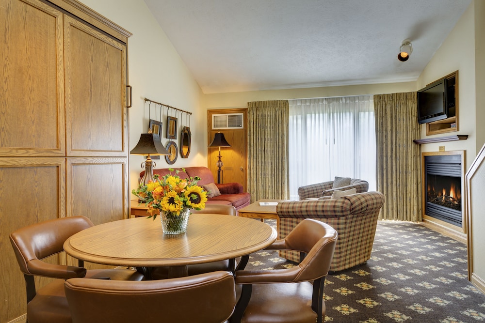 The Highlands at Harbor Springs - photo 59