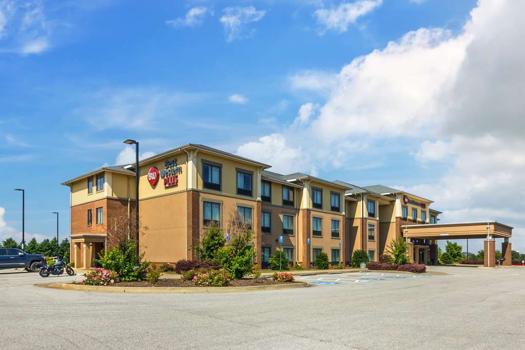 Best Western Plus Tuscumbia Muscle Shoals Hotel and Suites - photo 8