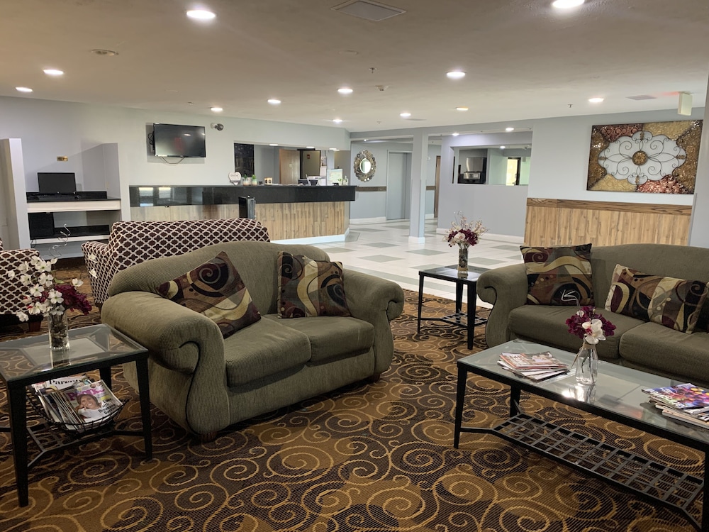 Hotel 7 Inn Anna - photo 9