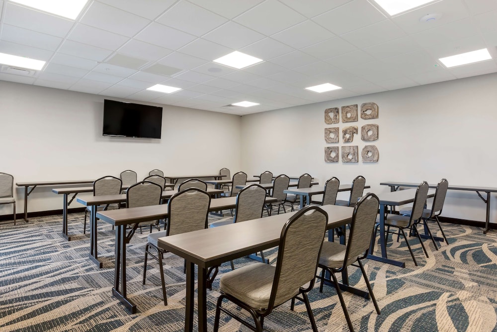 Best Western Plus Executive Residency Phoenix North Happy Valley - photo 69