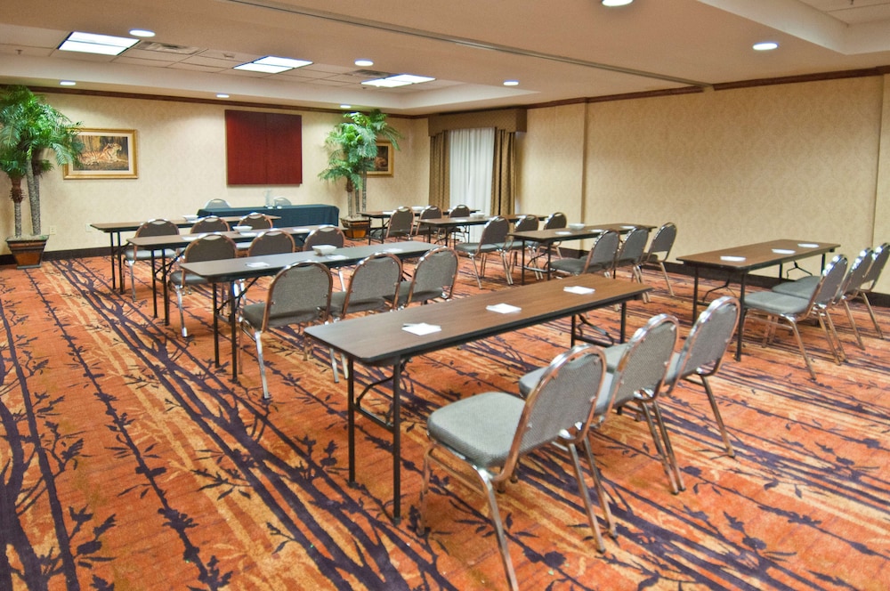 Hampton Inn Canton - photo 44