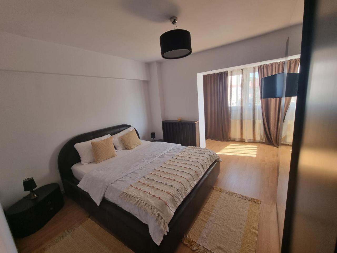 Clau Home — Hunedoara — photo 2