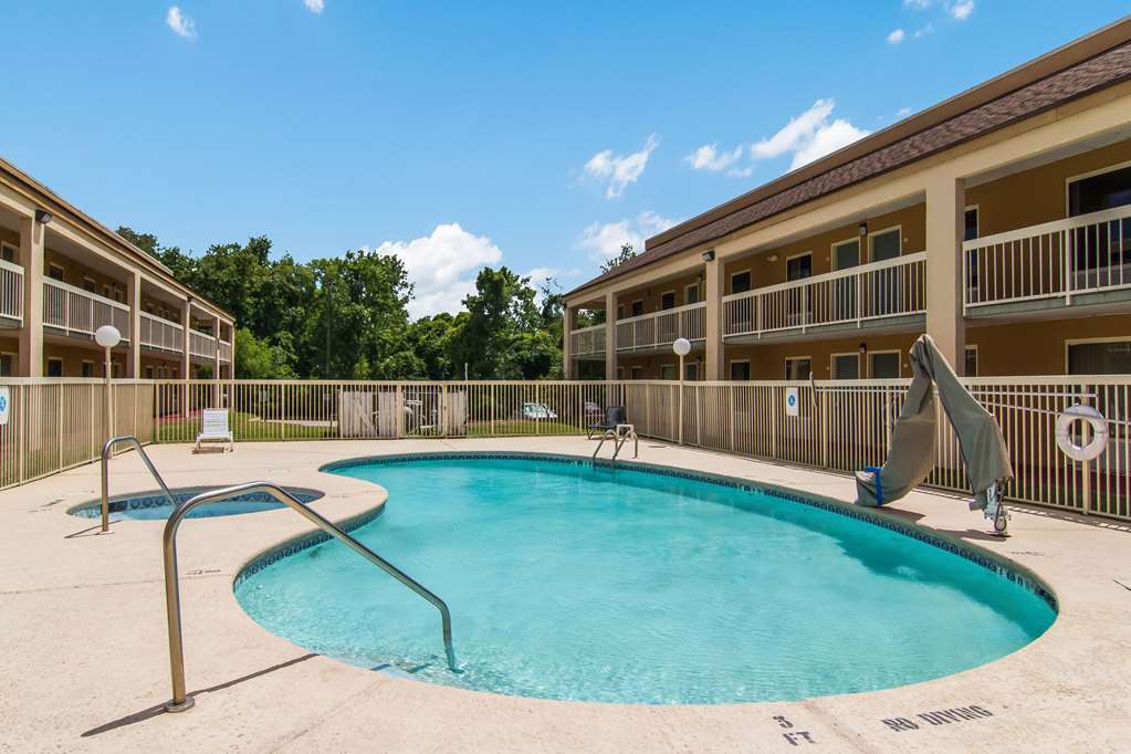 Suburban Studios Hotel Kingsland Near I 95 - photo 21