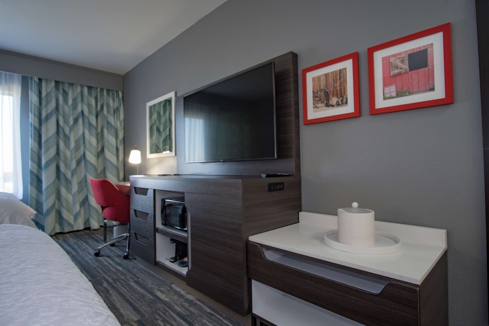 Hampton Inn Oklahoma City Yukon - photo 17