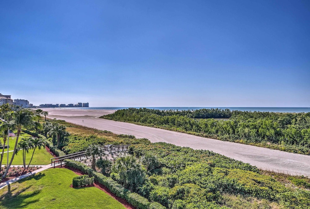 Resort Condo with Balcony and Stunning Ocean Views - photo 14
