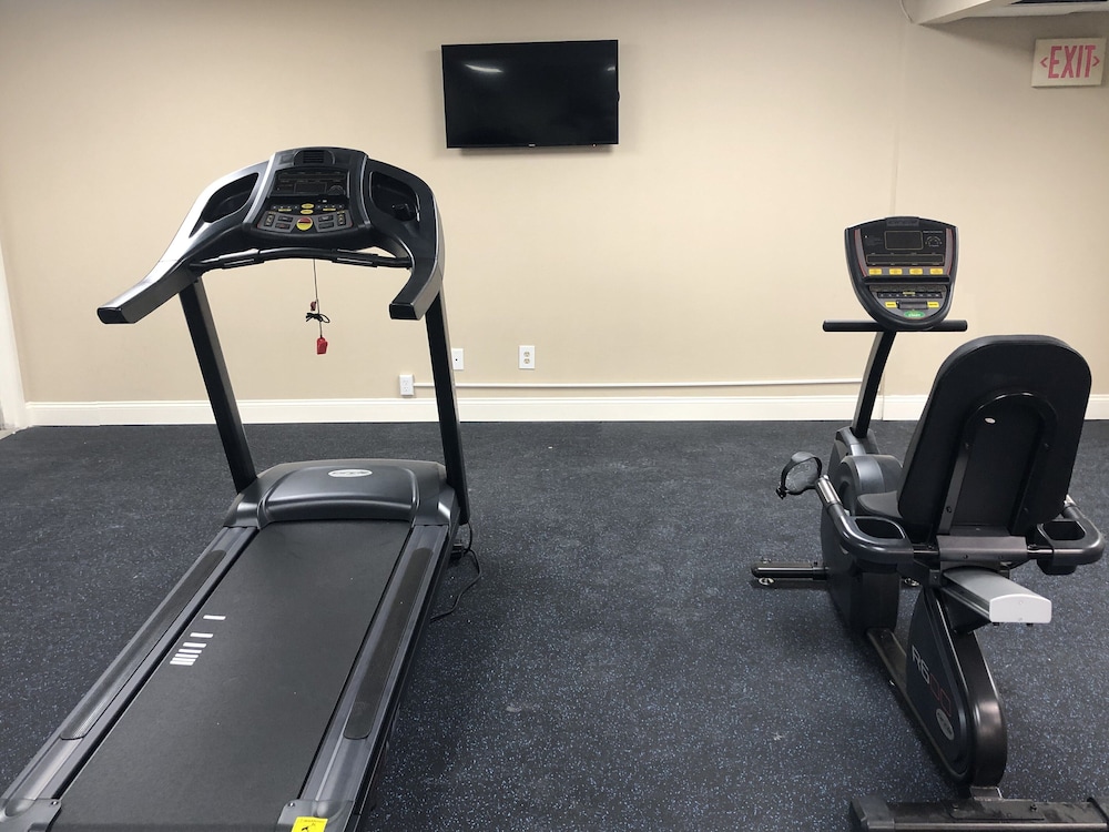 Baymont by Wyndham Latham Albany Airport - photo 19