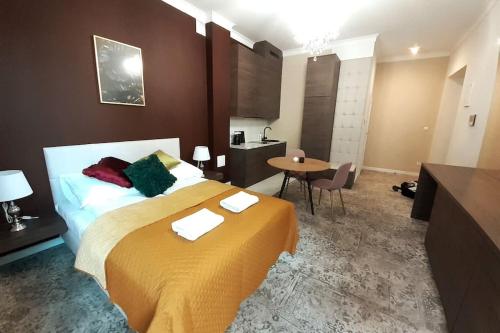Luxury Apartment Rakowicka R15 — 4-Star Luxury Hotel in Krakow, Poland