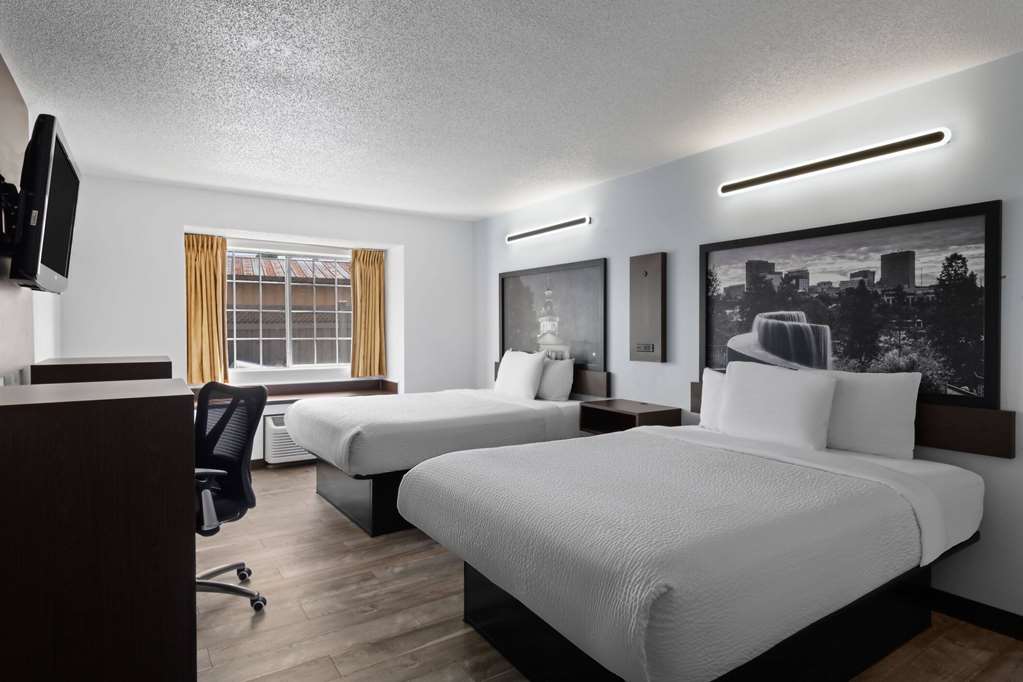 Super 8 by Wyndham Harbison Parkridge Hospital - photo 23