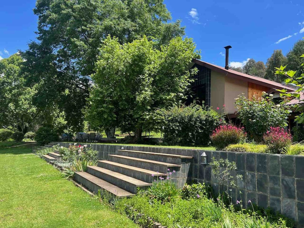 Malachite Manor in Himeville, South Africa