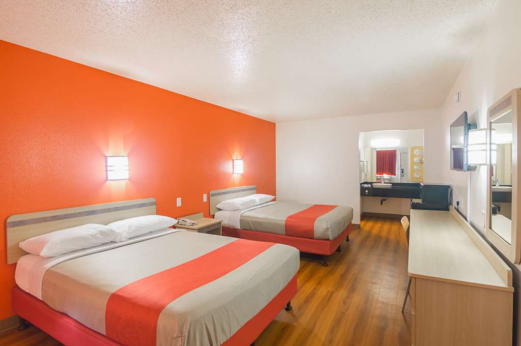Motel 6 Lawton OK - photo 12