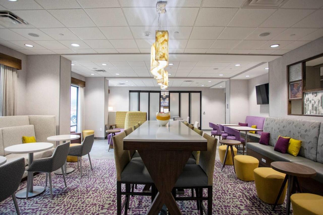 Hampton Inn Lexington TN - photo 5