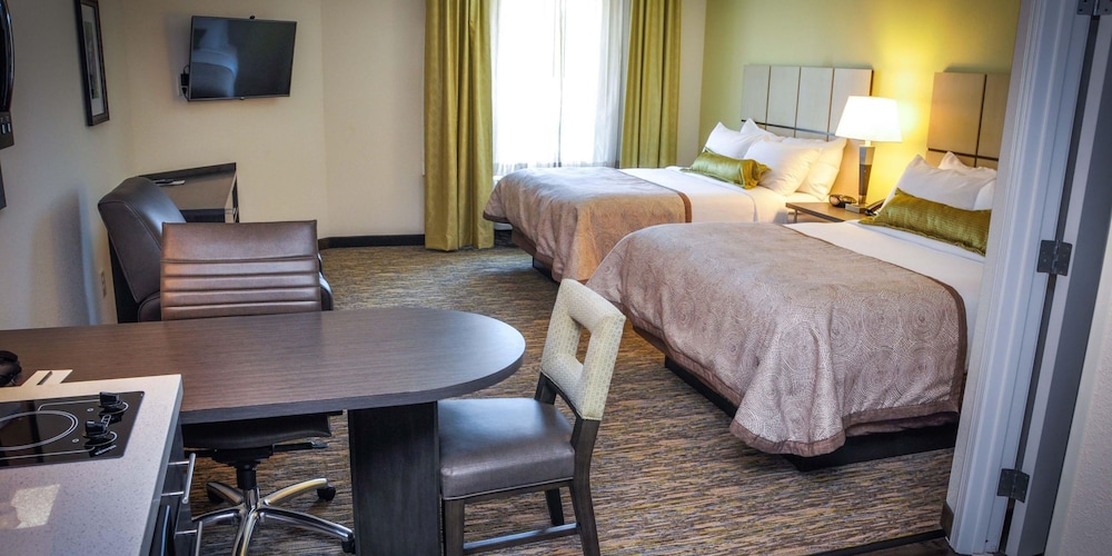Candlewood Suites Pearl by IHG - photo 6