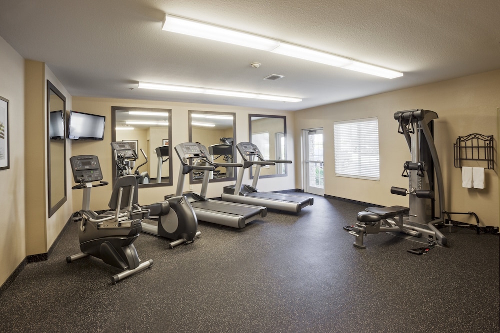 Candlewood Suites Lenexa Overland Park Area - photo 39