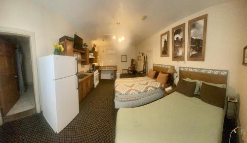 Steam Train Hotel - photo 16